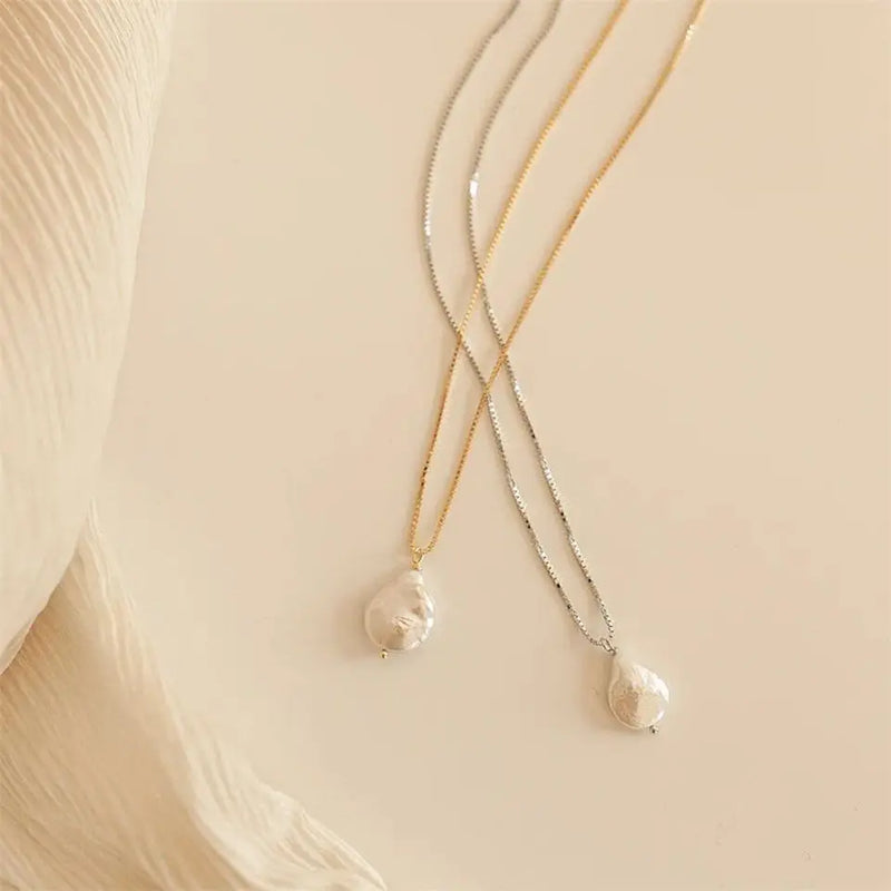 LUMIO PEARK NECKLACE